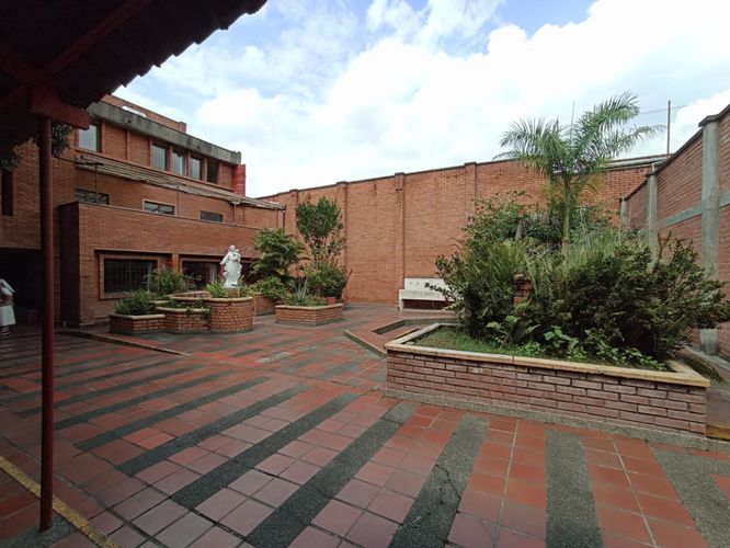 Edificio en  Arriendo en Cali - Miniatura 6