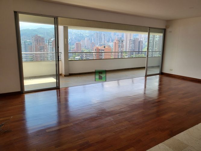 Apartamento en  Arriendo en Loma de los Gonzalez, Medellín - Miniatura 3