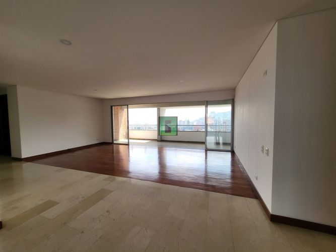 Apartamento en  Arriendo en Loma de los Gonzalez, Medellín - Miniatura 12