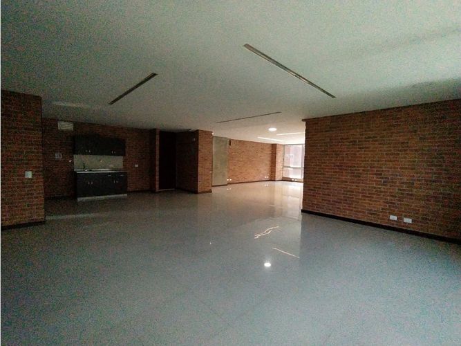 Oficina en  Arriendo en El Poblado, Medellín - Miniatura 5