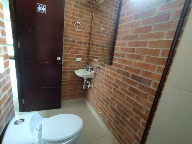 Oficina en  Arriendo en El Poblado, Medellín - Miniatura 9