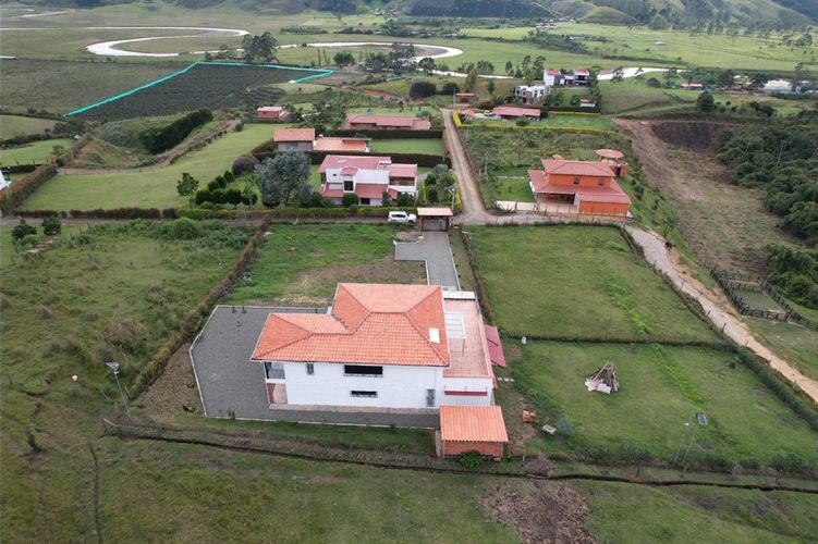 Finca en  Venta en Urrao - Miniatura 2