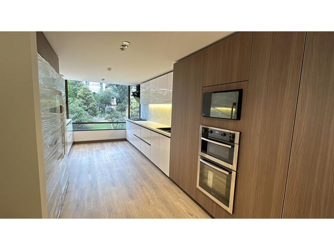 Apartamento en  Venta en Usaquen, Bogotá - Miniatura 3