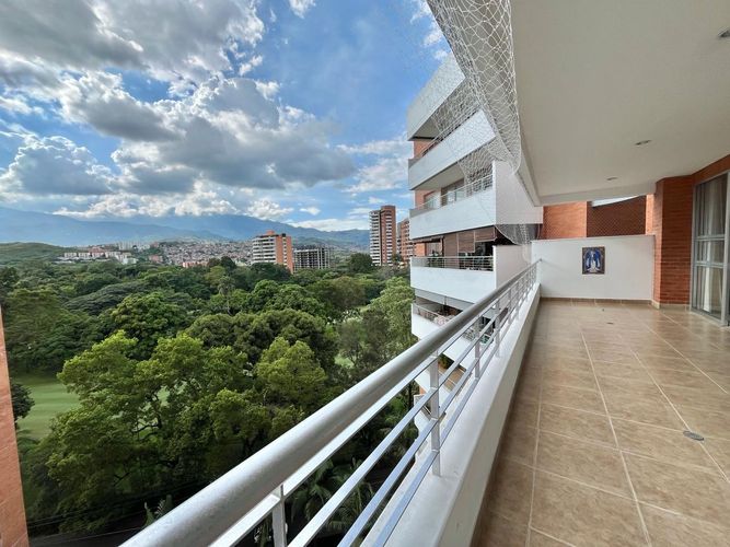 Apartamento en venta en Ciudad jardin, Cali - Miniatura 2