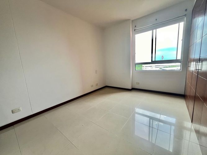 Apartamento en venta en Ciudad jardin, Cali - Miniatura 12