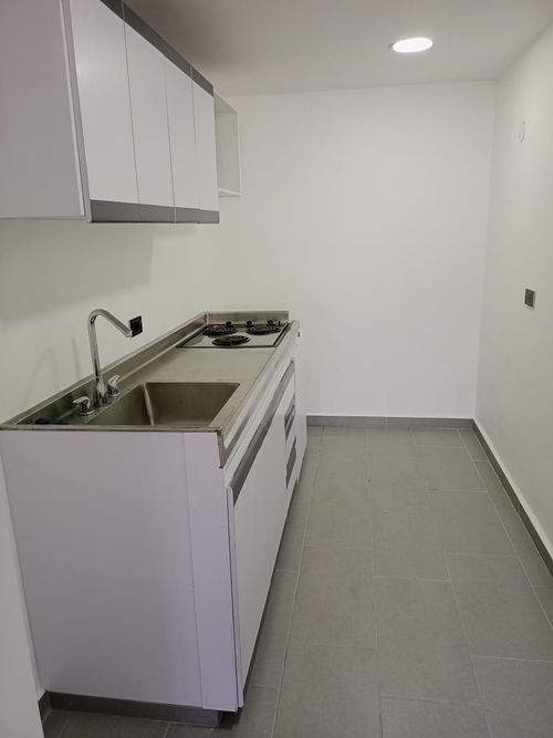 Oficina en  Arriendo en La castellana, Medellín - Miniatura 11