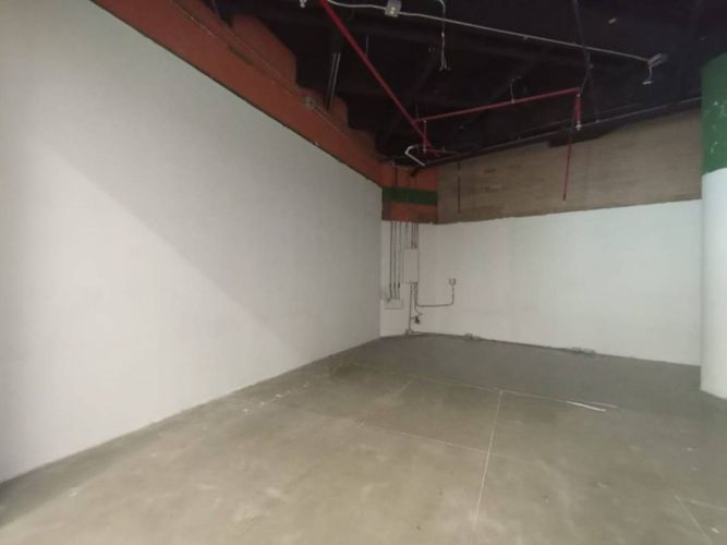 Local en  Arriendo en El Poblado, Medellín - Miniatura 2