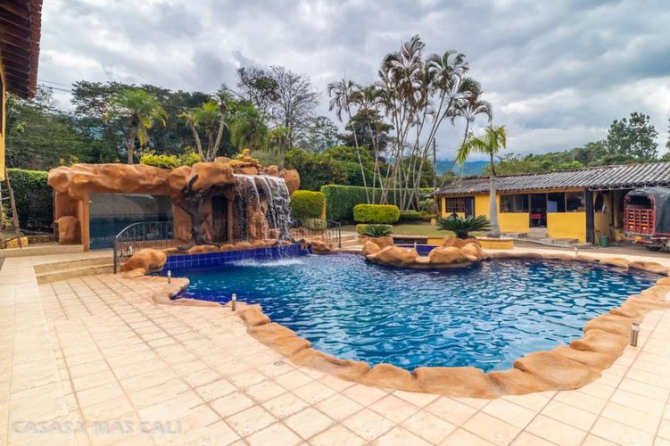 Finca en  Venta en Calima - Imagen 1