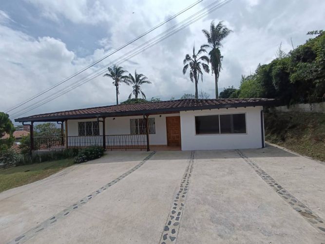 Casa en  Arriendo en La mina, Envigado - Imagen 1