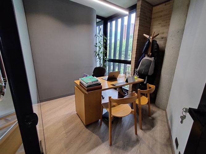 Oficina en  Arriendo en El Poblado, Medellín - Miniatura 8
