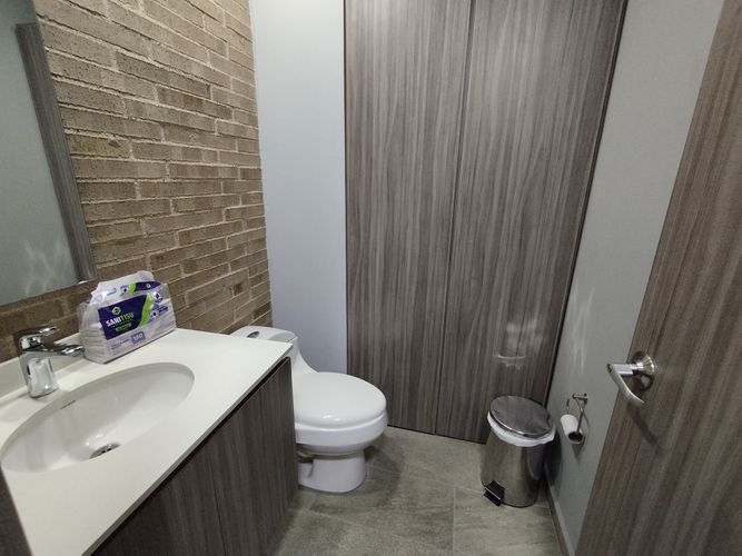 Oficina en  Arriendo en El Poblado, Medellín - Miniatura 12