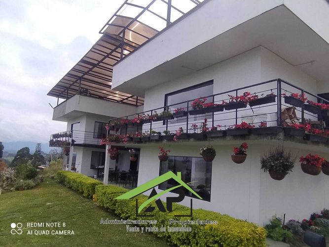Finca en  Arriendo en Peñol - Imagen 1