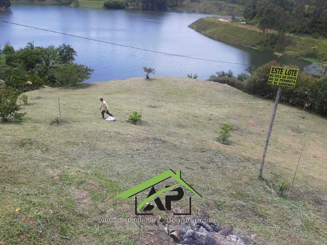 Finca en  Arriendo en Peñol - Miniatura 2
