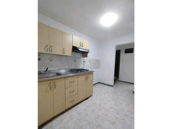 Apartaestudio en  Venta en El velodromo, Medellín - Miniatura 2