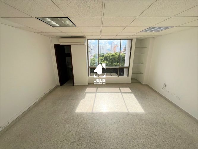 Oficina en arriendo en Cabecera del llano, Bucaramanga - Miniatura 2