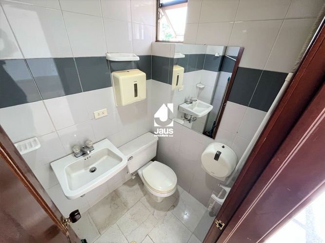 Oficina en arriendo en Cabecera del llano, Bucaramanga - Miniatura 10