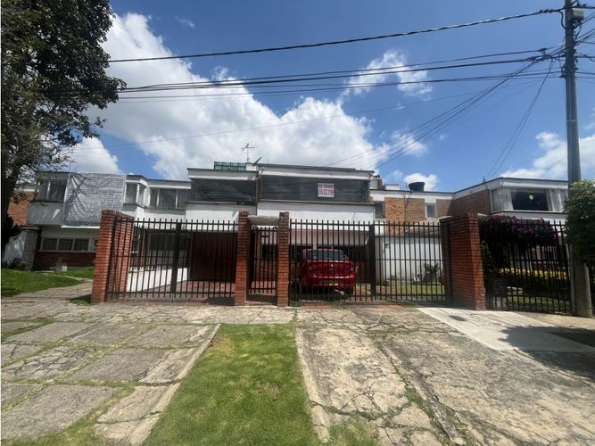 Apartamento en  Venta en Niza, Bogotá - Miniatura 3