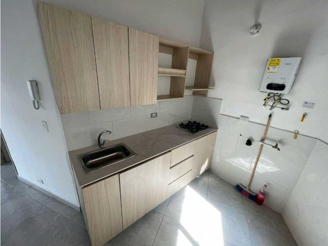 Apartaestudio en  Arriendo en Calasanz, Medellín - Imagen 1