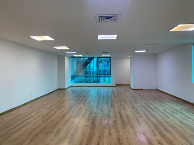 Oficina en  Arriendo en El Poblado, Medellín - Imagen 1