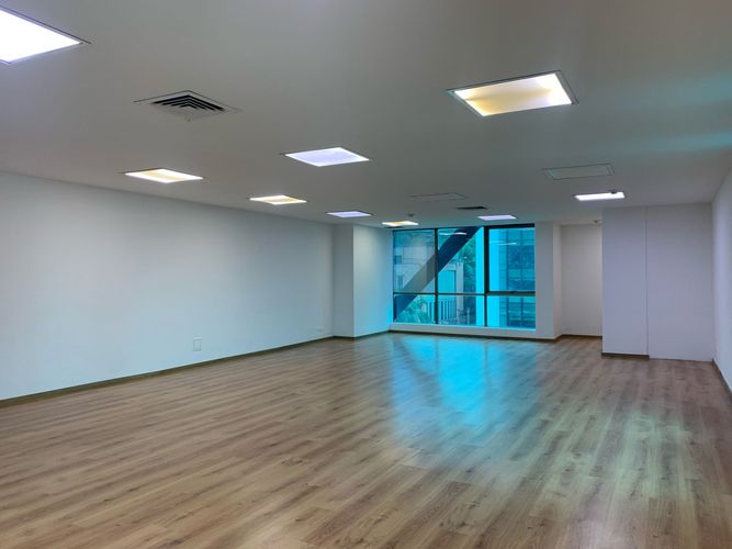 Oficina en  Arriendo en El Poblado, Medellín - Miniatura 4