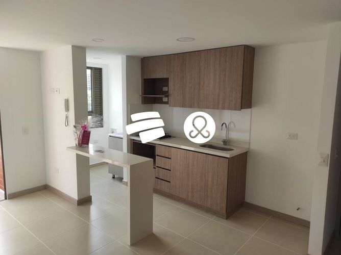 Apartamento en  Venta en Las Lomitas, Sabaneta - Miniatura 2