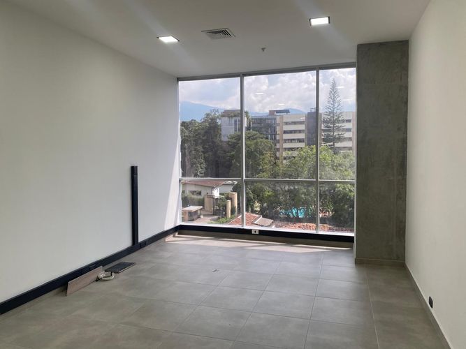 Oficina en  Arriendo en El Poblado, Medellín - Miniatura 4