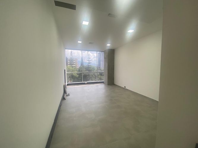 Oficina en  Arriendo en El Poblado, Medellín - Miniatura 6