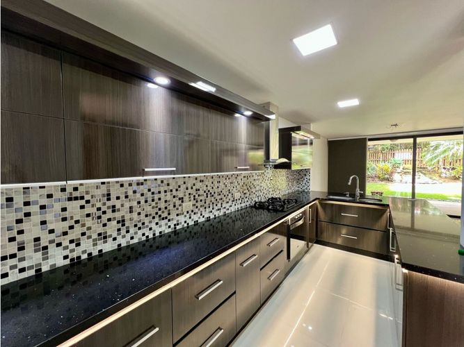 Casa en  Arriendo en Zuñiga, Envigado - Imagen 1