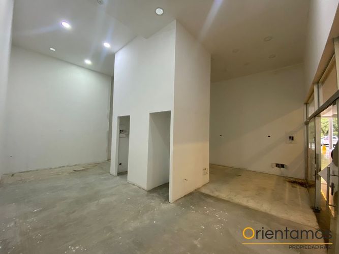 Local en  Arriendo en El Poblado, Medellín - Miniatura 2