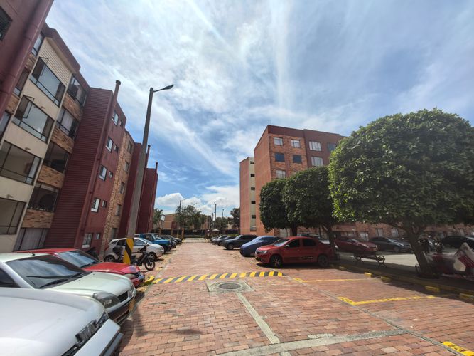 Apartamento en  Venta en Plaza Imperial Centro Comercial, Bogotá - Miniatura 2