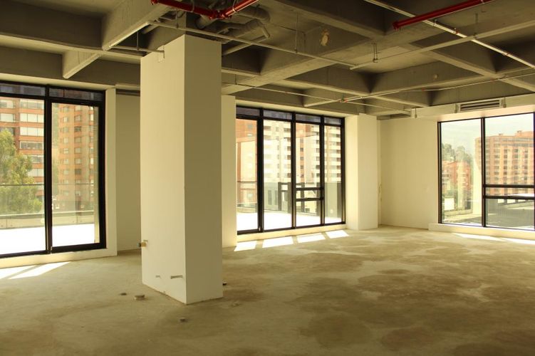 Oficina en venta en Santa Barbara, Bogotá - Miniatura 4
