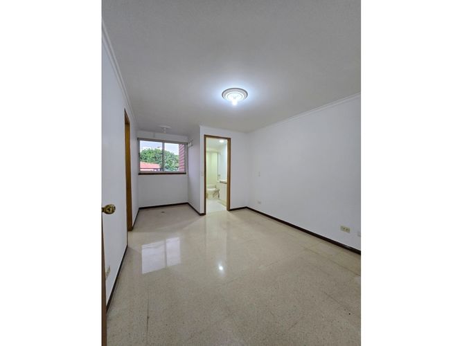 Apartamento en  Venta en Laureles, Medellín - Miniatura 4