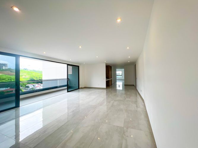 Apartamento en  Venta en Pinares alto, Pereira - Miniatura 5