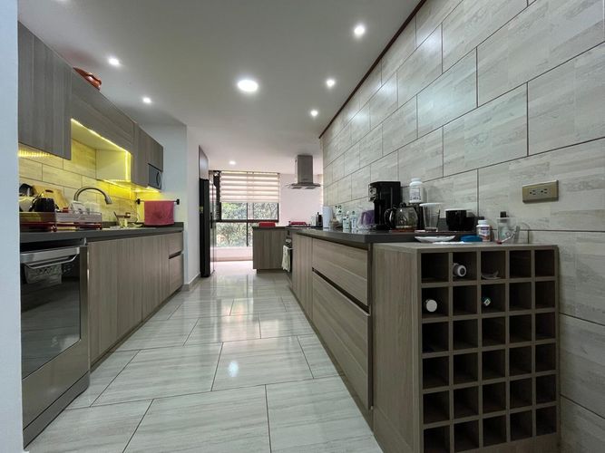 Apartamento en  Venta en El Poblado, Medellín - Miniatura 5