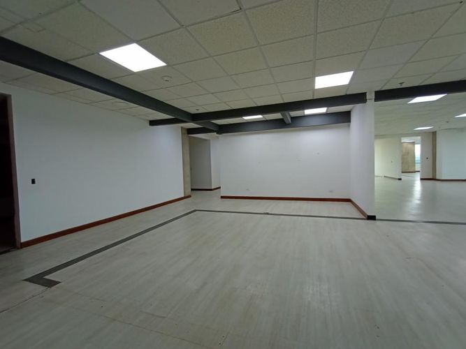 Oficina en arriendo en Puerta de teja, Bogotá - Miniatura 3