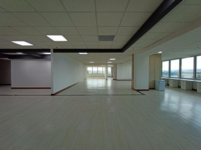 Oficina en arriendo en Puerta de teja, Bogotá - Miniatura 4