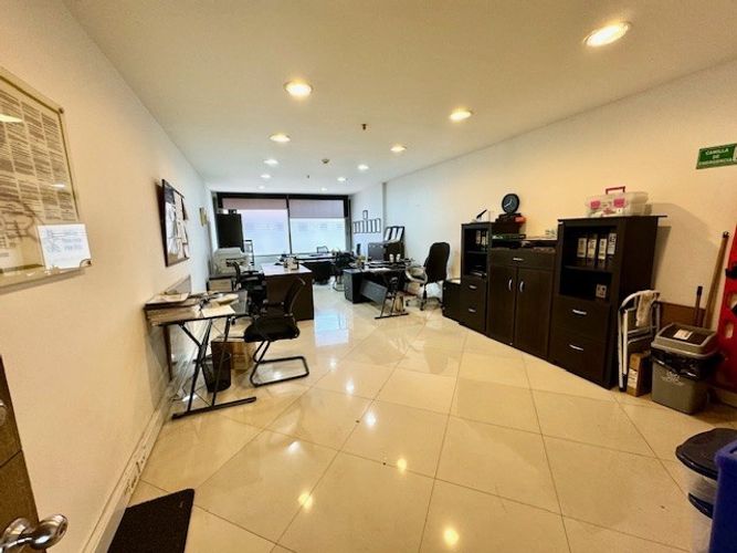 Oficina en  Arriendo en Centro Internacional, Bogotá - Miniatura 3
