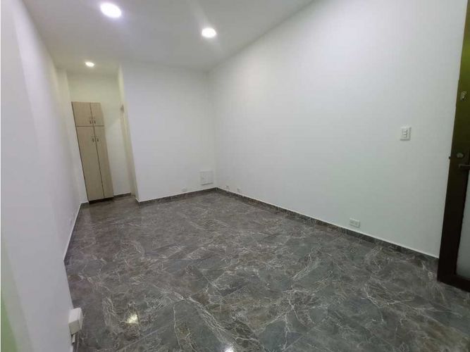 Oficina en  Arriendo en Estadio, Medellín - Imagen 1