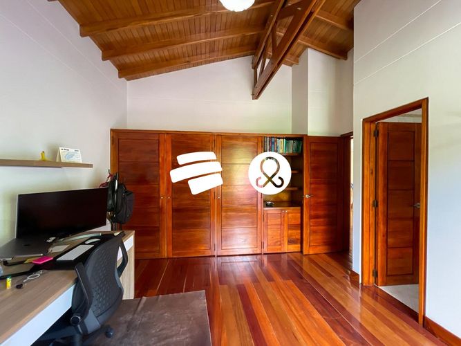 Casa en  Venta en Loma del Escobero, Envigado - Miniatura 3