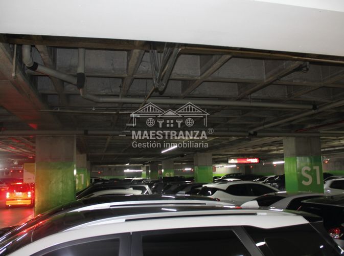 Parqueadero en  Arriendo en El Poblado, Medellín - Miniatura 2