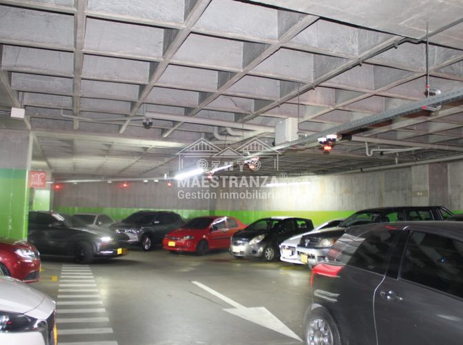 Parqueadero en  Arriendo en El Poblado, Medellín - Miniatura 3