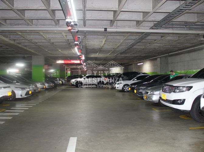 Parqueadero en  Arriendo en El Poblado, Medellín - Miniatura 4