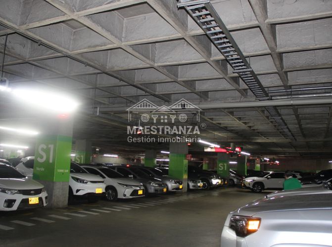 Parqueadero en  Arriendo en El Poblado, Medellín - Miniatura 6