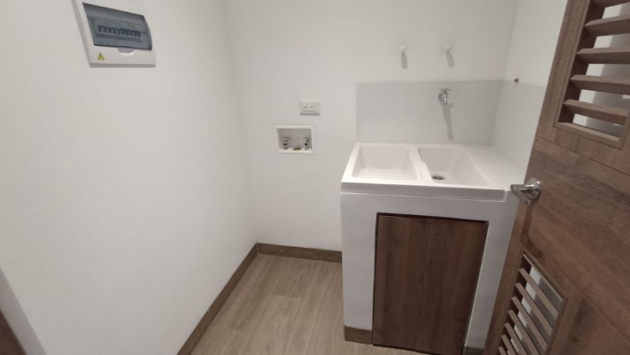 Apartaestudio en  Venta en Ciudad del Río, Medellín - Miniatura 2