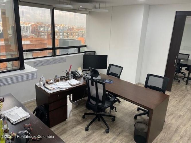 Oficina en  Arriendo en Usaquen, Bogotá - Miniatura 5