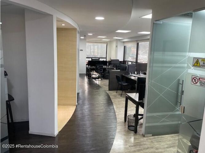 Oficina en  Arriendo en Usaquen, Bogotá - Miniatura 8
