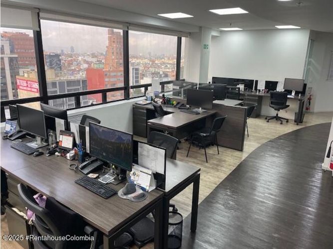 Oficina en  Arriendo en Usaquen, Bogotá - Miniatura 11
