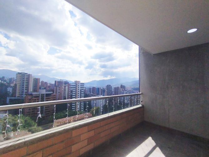 Apartamento en  Arriendo en El Poblado, Medellín - Miniatura 13