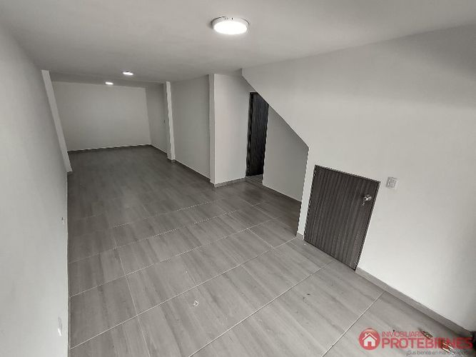 Local en  Arriendo en Conquistadores, Medellín - Miniatura 4
