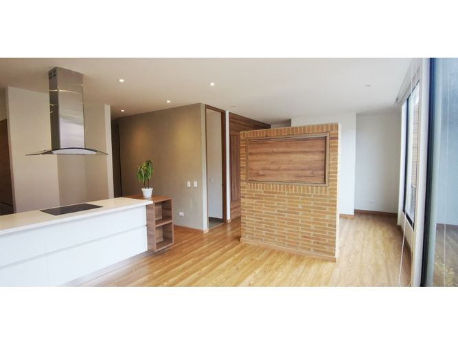 Apartamento en  Venta en Santa Barbara, Bogotá - Imagen 1